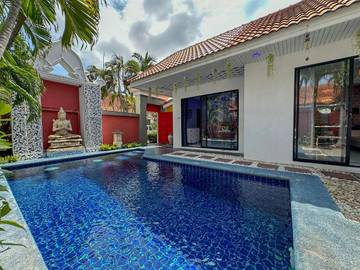 Villa pour 4 personnes, avec terrasse ainsi que piscine et jardin à Pattaya