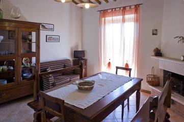Agriturismo per 7 Persone in Montefiascone, Provincia di Viterbo, Foto 2