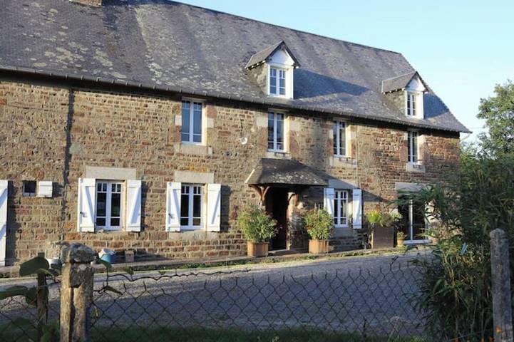 Location de vacances pour 8 personnes, animaux acceptés à Hambye