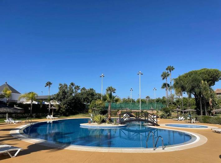 Gîte pour 5 personnes, avec piscine et vue ainsi que vue sur le lac et jardin dans La Antilla - 3