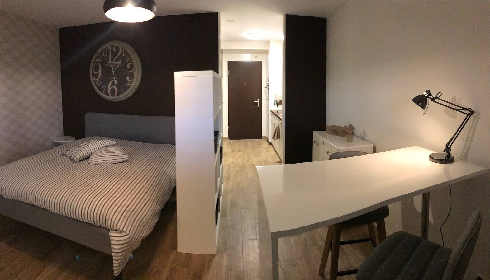 Ganze Wohnung, Großes Studio in der Nähe des Zentrums von Epfl und Lausanne in Renges, Ecublens