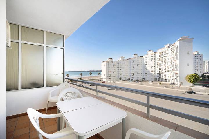 Ferienwohnung für 5 Personen, mit Balkon und Kinderpool in El Puerto de Santa María