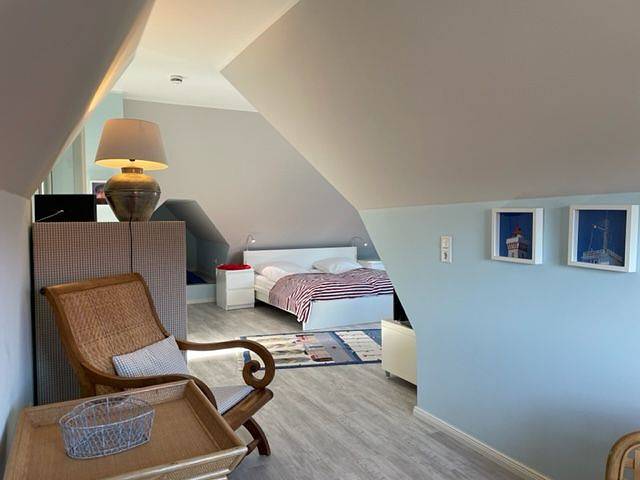 Ganze Wohnung, Modernes Urlaubsdomizil Haus Paul 10 mit Balkon und Blick ins Grüne in Wyk auf Föhr in Wyk auf Föhr (Stadt), Wyk auf Föhr