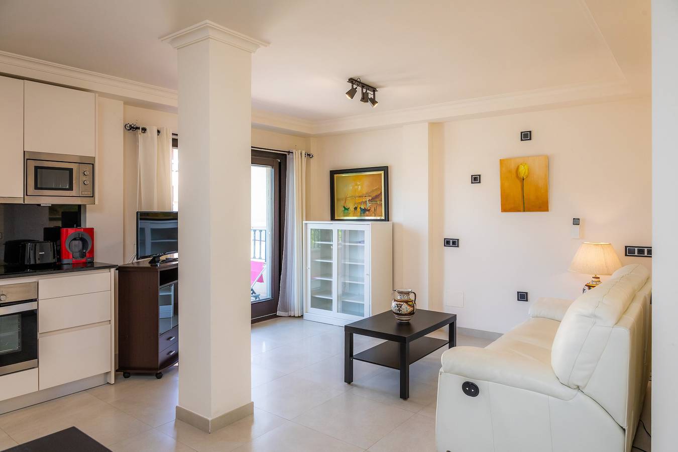 Apartamento entero, Apartamento Gala cerca de la playa con balcón y Wi-Fi in Cala Rajada, Capdepera