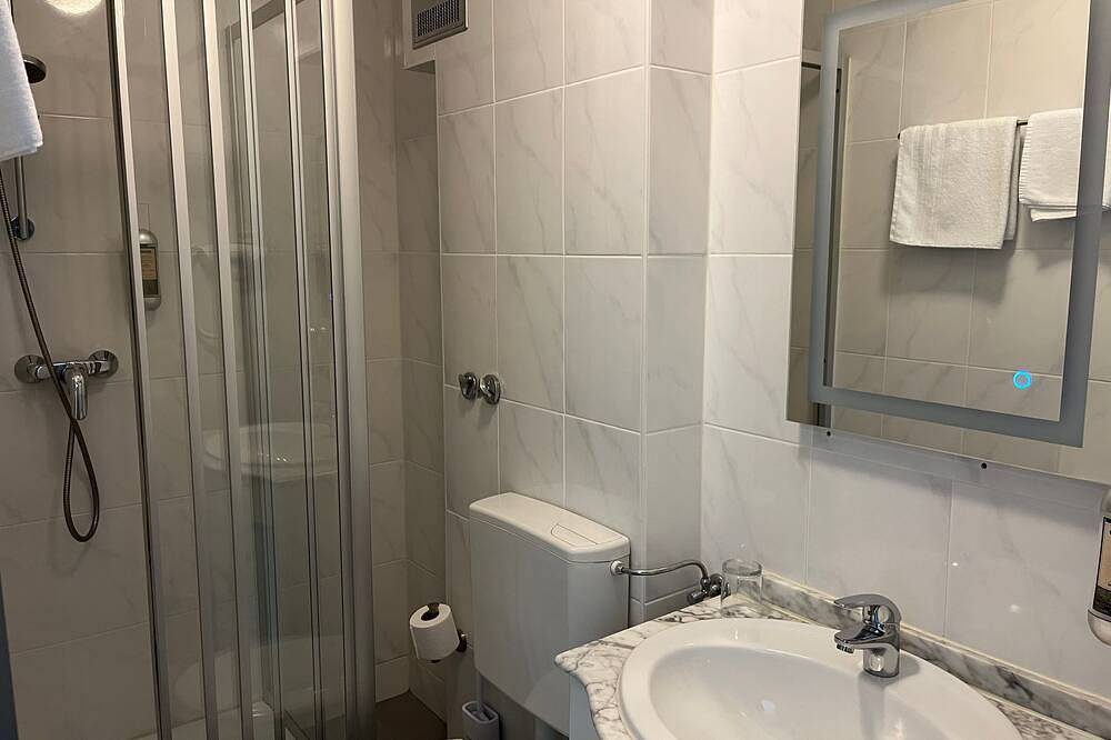 Einzelzimmer - Cocco Bello Smart Check-in in Ludwigsburg, Landkreis Ludwigsburg