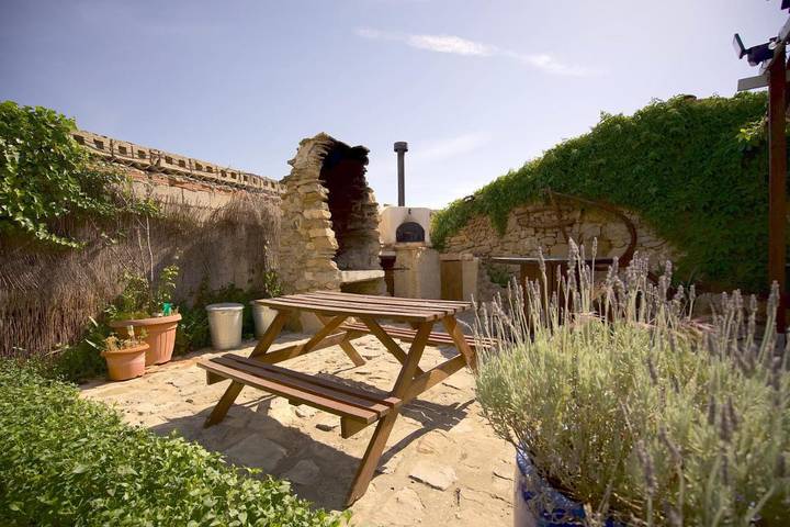 Casa rural para 5 personas, con piscina además de jardín y vistas, Se admiten mascotas en Provincia de Valencia - 3