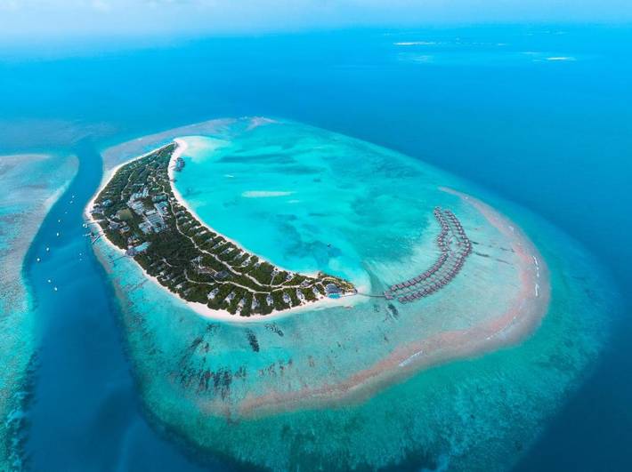 Location de vacances pour 8 personnes, avec piscine et vue ainsi que jardin et sauna dans Maldives