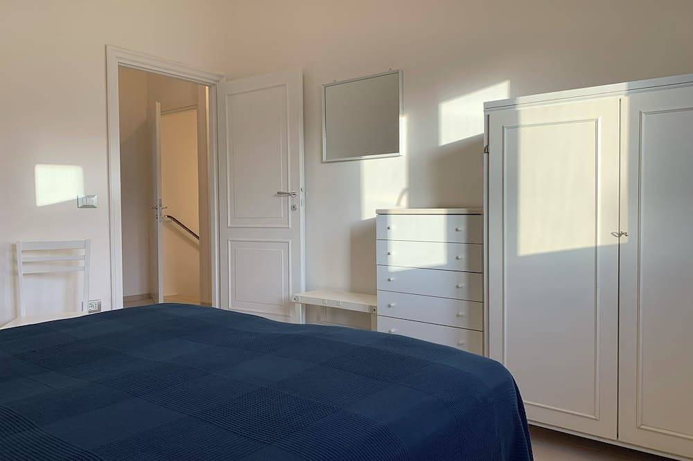 💖 Villa Maty, private resort 500mt from beach, swim pool 💖, Wifi, Netflix. in Porto Badino, Terracina
