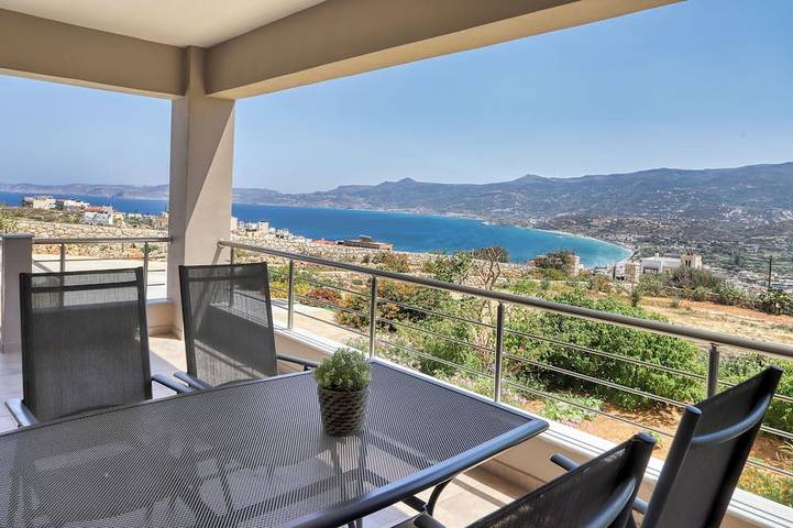 Ferienwohnung für 6 Personen, mit Balkon und Garten in Sitia