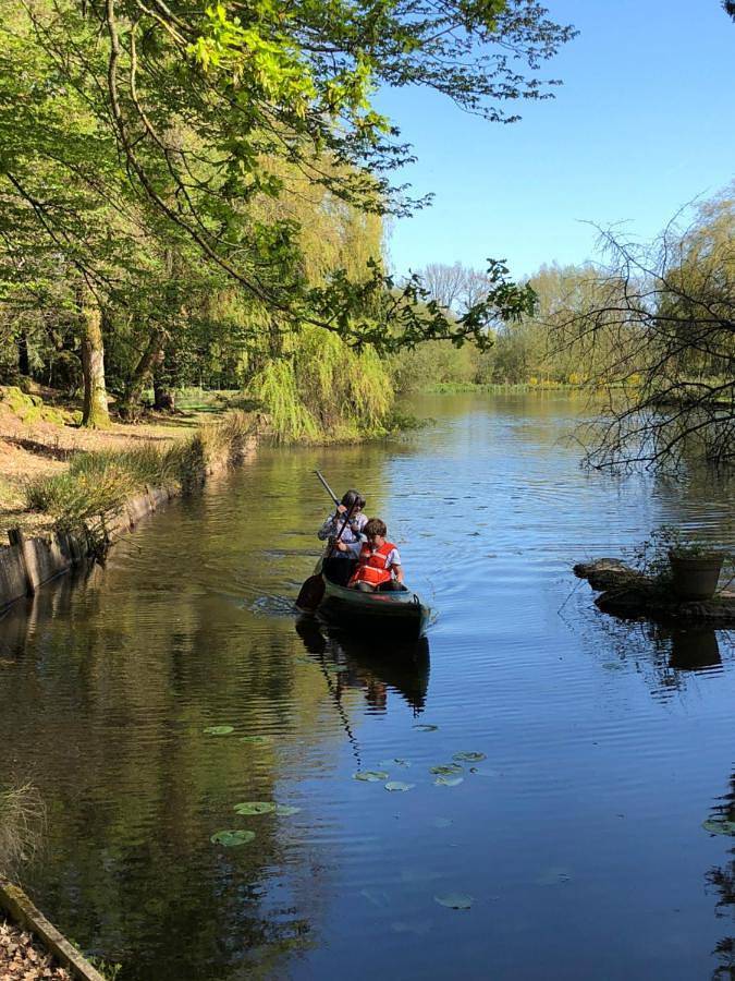 Double Room with Lake View in Talensac, Région de Rennes
