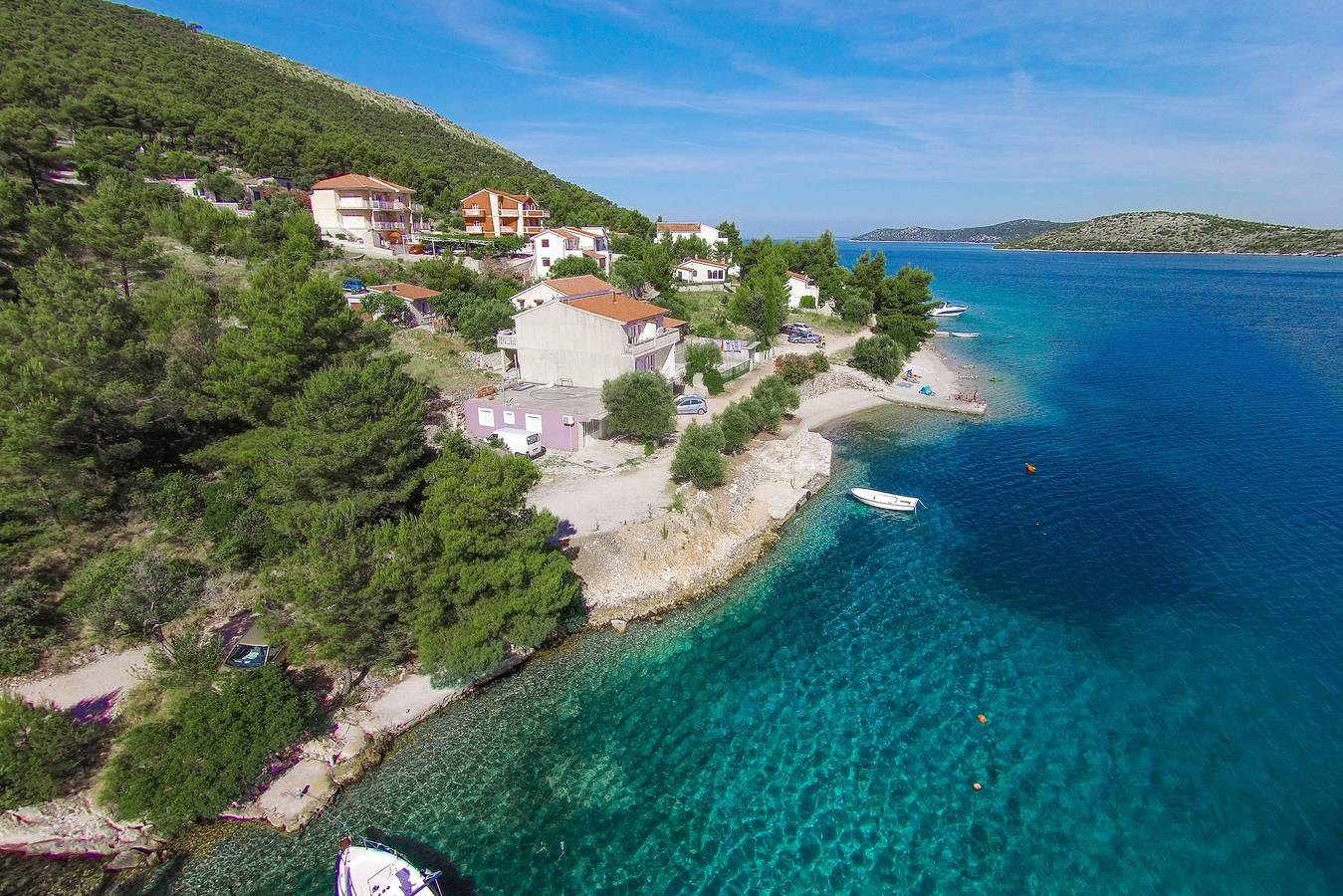 Entire apartment, One bedroom apartment near beach Šparadići, Šibenik A-10015-b in Grebastica, Šibenik-Knin