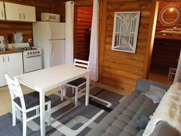 Log Cabin for 5 Guests in Saskatchewan, Canada, Picture 3