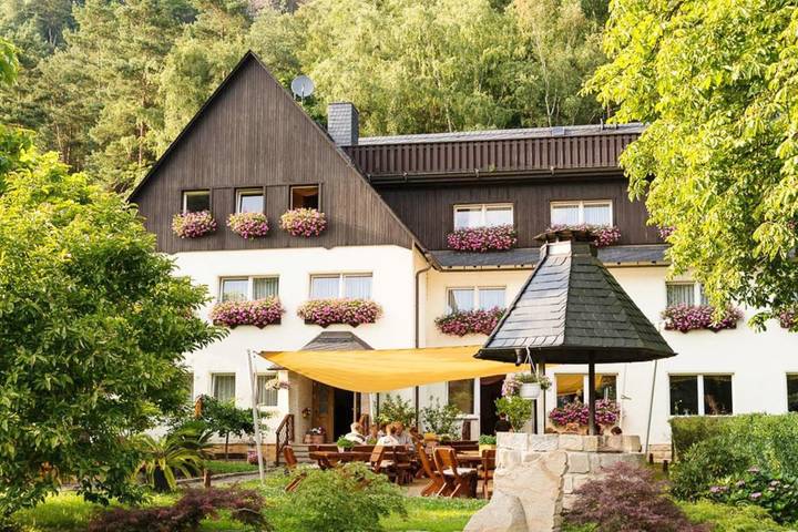 Ferienhaus für 2 Personen, mit Terrasse und Garten in Bastei - 2
