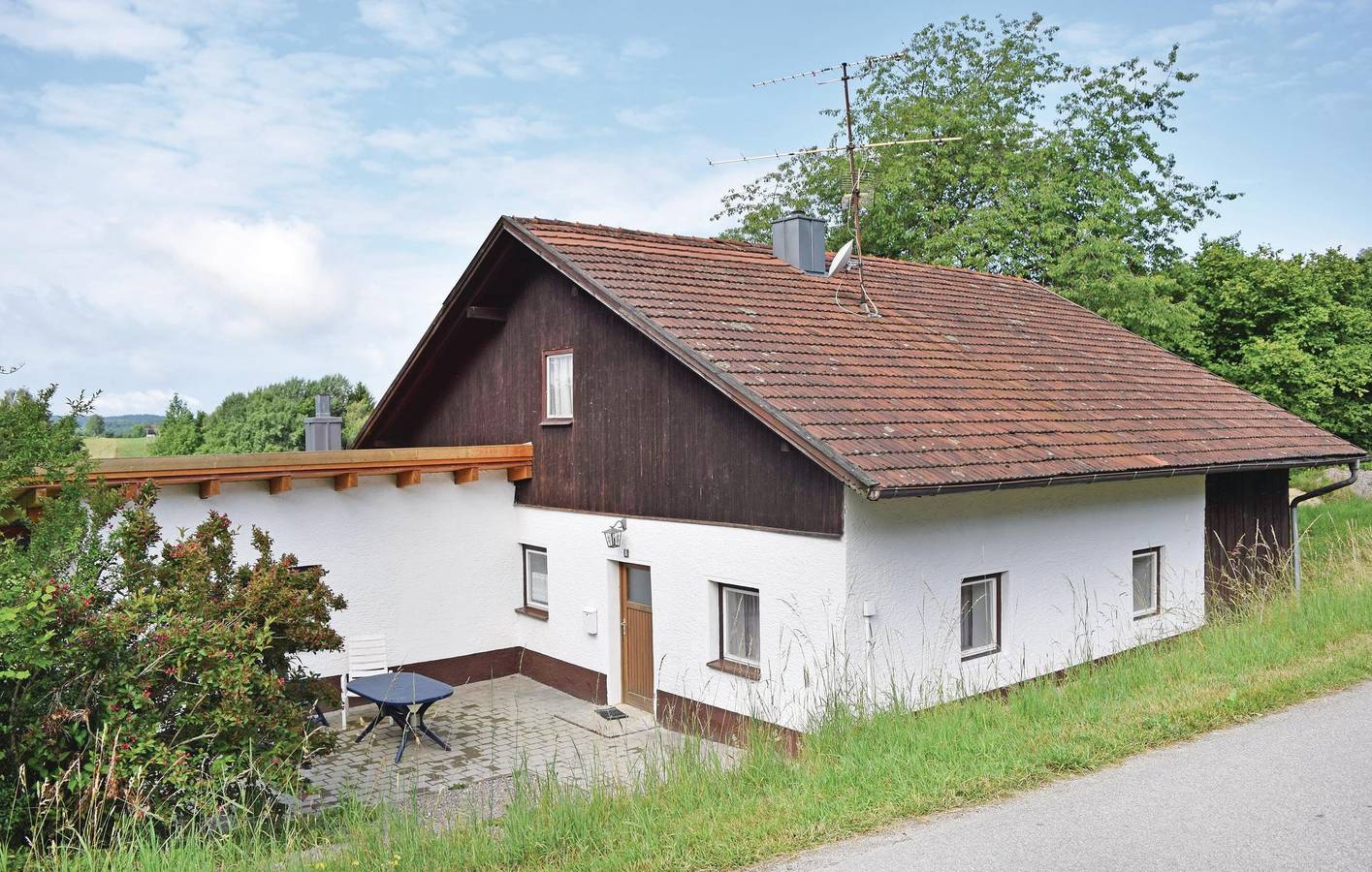 Beheiztes 1BR mit Parkplatz & WiFi, 2km nach Wiesenfelden in Wiesenfelden, Ostbayern