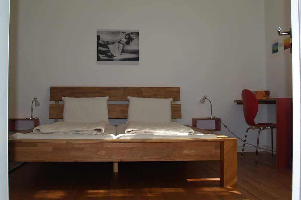 Ganze Wohnung, Ferien in Natur & Stille im Kunsthaus Wäldchen - Atelier für Musik & Kunst in Forst (Altenkirchen), Windecker-Ländchen