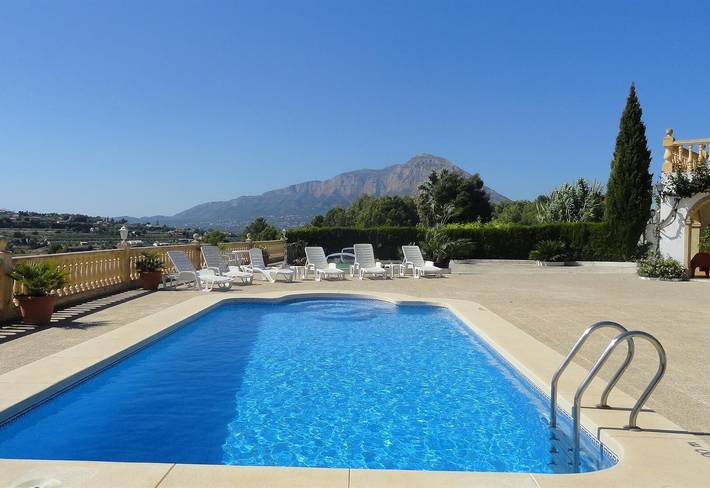 Ferienhaus für 8 Personen, mit Garten in Jávea