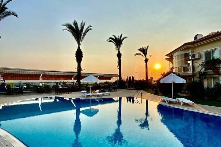 Ferienwohnung für 4 Personen, mit Pool und Garten in Ägäisregion