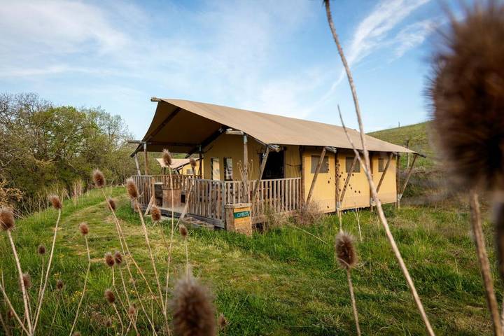 Bungalow pour 6 personnes, avec Balcon et Terrasse ainsi que Piscine et Vue dans le Gers - 2