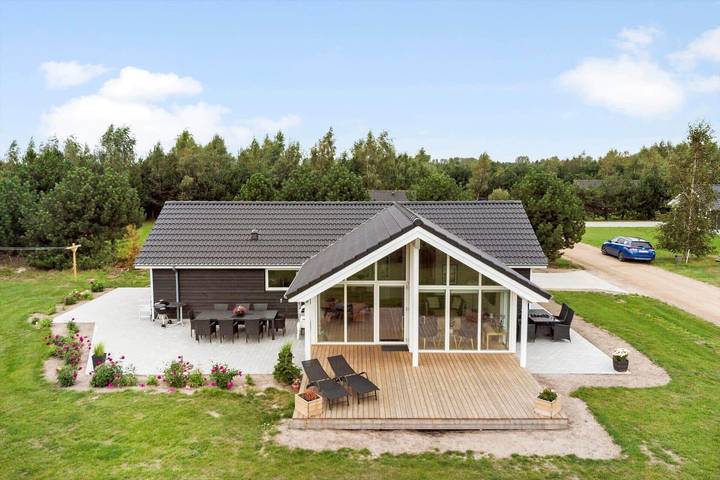 Ferienhaus für 8 Personen, mit Sauna und Whirlpool sowie Garten und Terrasse, mit Haustier in Lolland-Falster - 2
