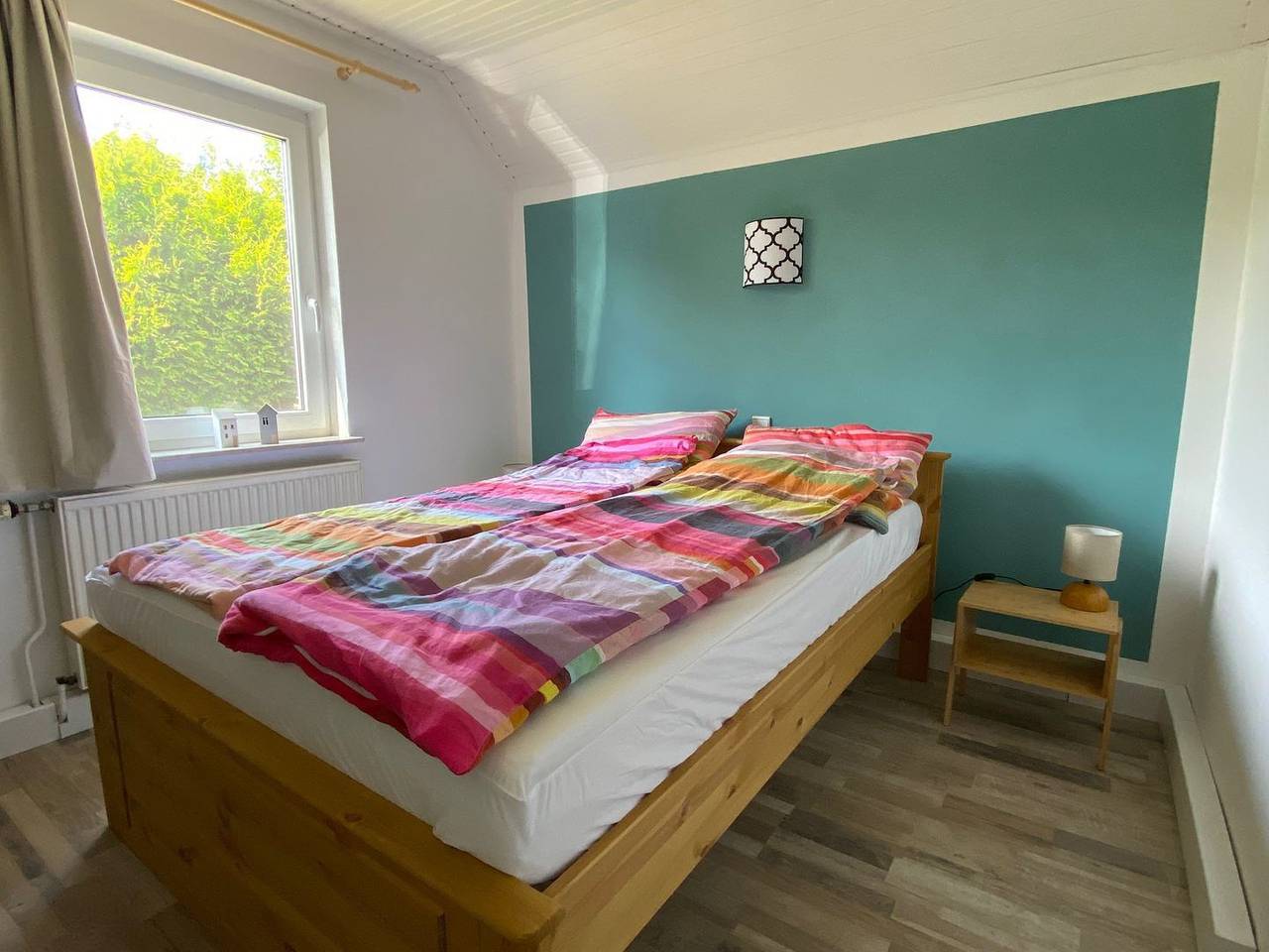 Ganze Wohnung, Hundefreundliche Ferienwohnung Seeschwalbe A mit Terrasse an der Nordsee in Sehestedt (Jade), Jade