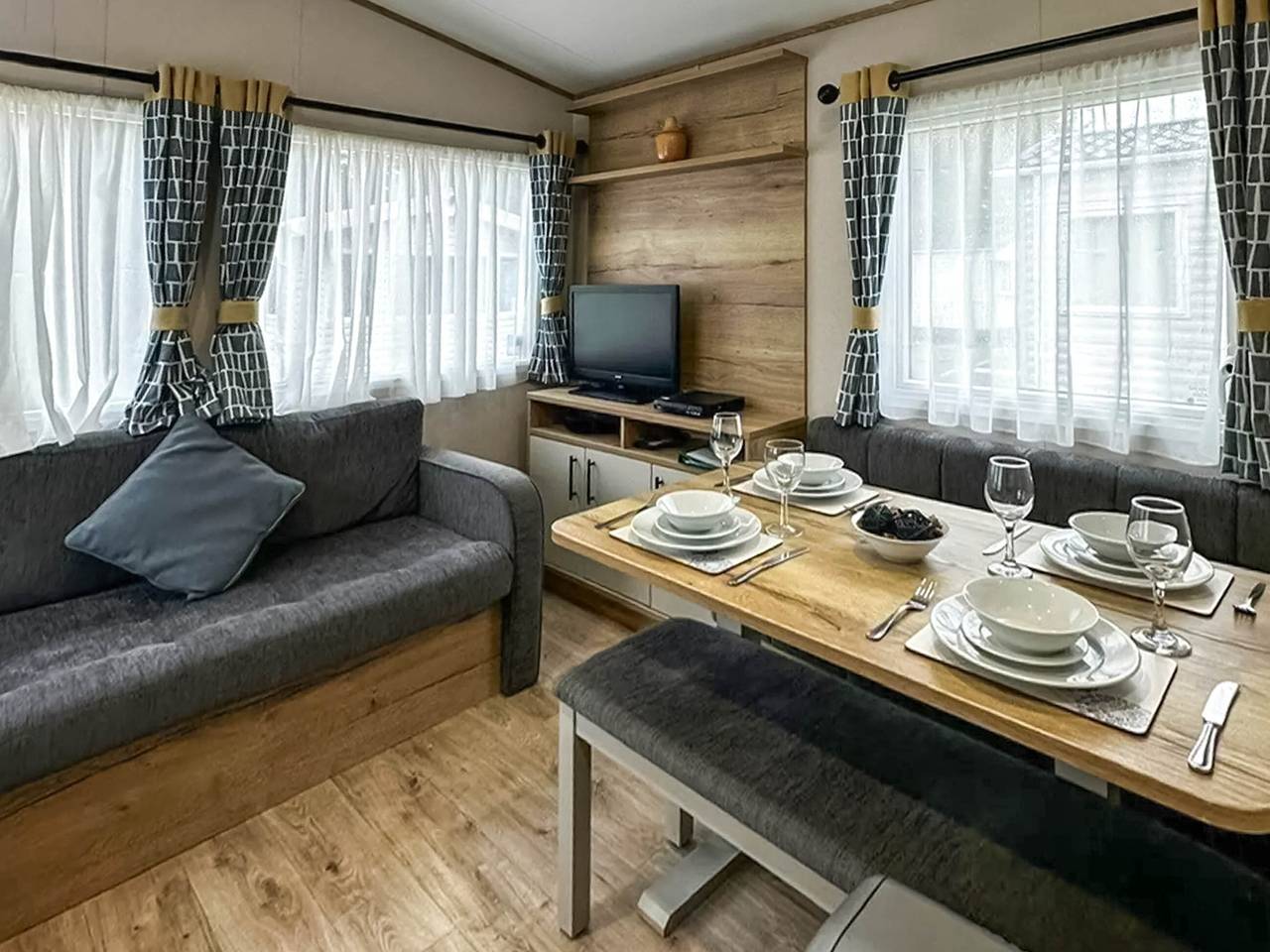 Coastal 2 The Saltern Holiday Park - Ukc8201 in Tenby, Permbrokeshire