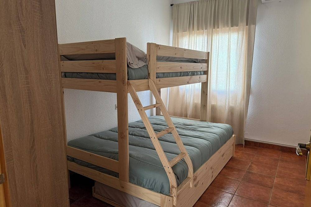 Cantarranas Tourist Accommodation in Los Hinojosos, Cuenca Provinz