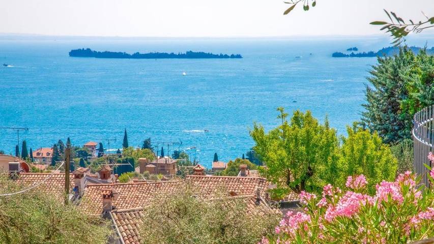 Ferienhaus für 4 Personen, mit Ausblick und Garten sowie Seeblick, mit Haustier in Gardone Riviera