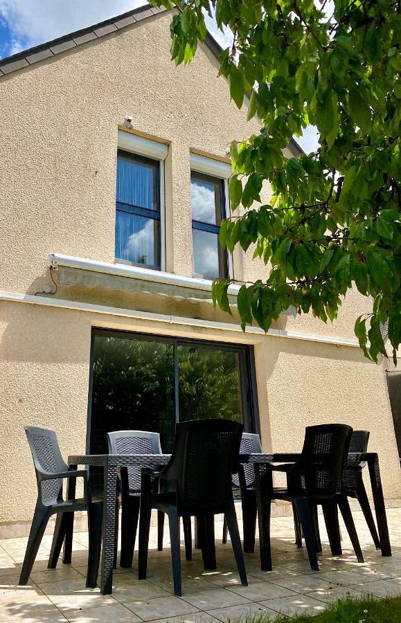 Location de vacances pour 6 personnes, avec jardin et terrasse à Mordelles - 4