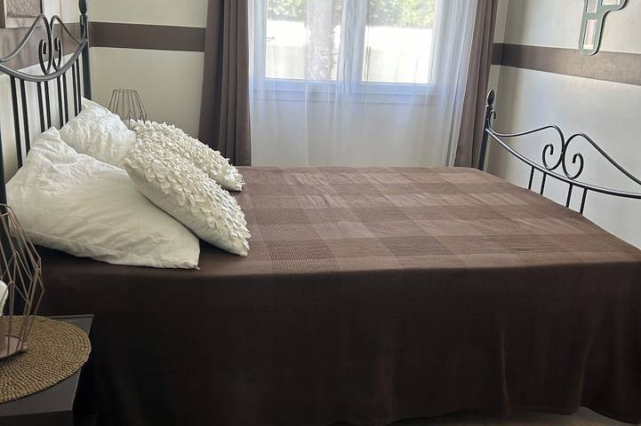 Location de vacances pour 6 personnes, avec jardin et terrasse à Périgny - 2