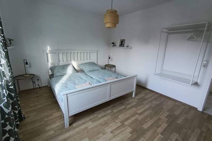 Ganze Wohnung, Komfortable Wohnung mit Balkon für bis zu 6 Personen in Bochum, Ruhrgebiet