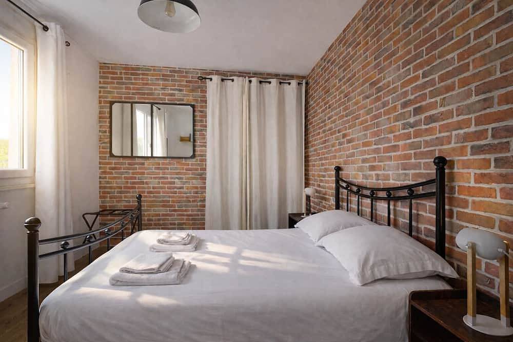 House 12 persons, 6 bedrooms, with garden - Quick access Paris/stade de France ! in Saint-Denis, Sena-Saint Denis