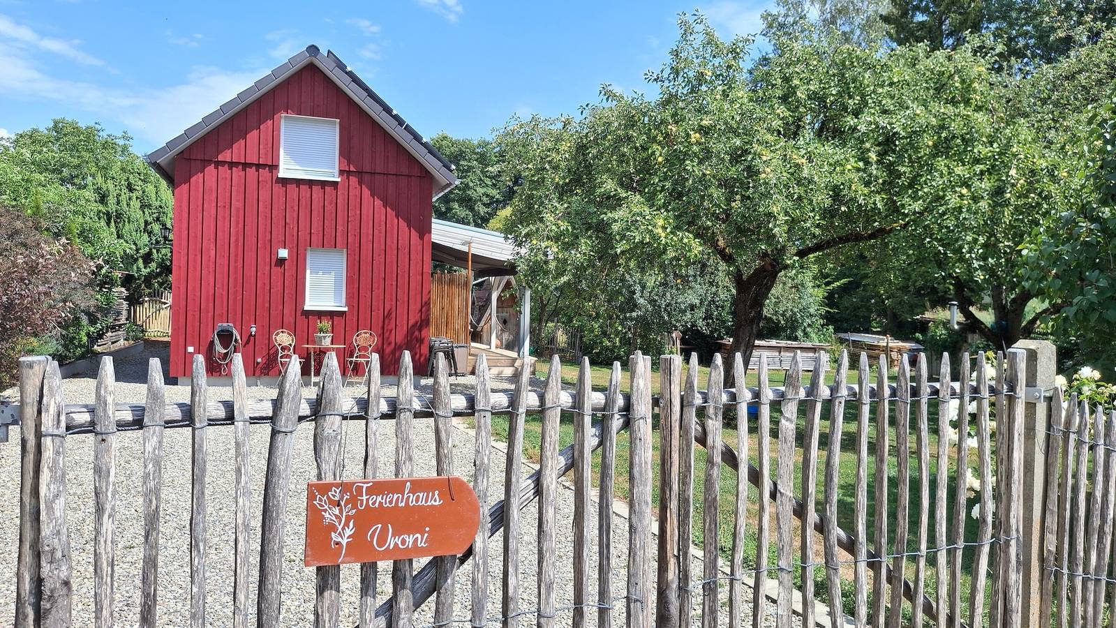 Ferienhaus 'Vroni' mit privater Terrasse, privatem Garten, Whirlpool und Wlan in Ebersbach-Musbach, Region Bodensee-Oberschwaben