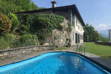 Ferienhaus für 6 Personen, mit Terrasse und Garten, mit Haustier in Brissago