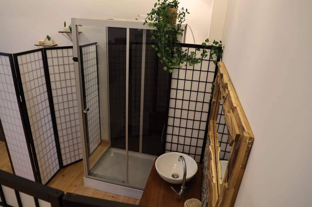 Ganze Wohnung, Erdgeschoss-Apartment im Revaler Kiez in Friedrichshain - Kreuzberg, Berlin