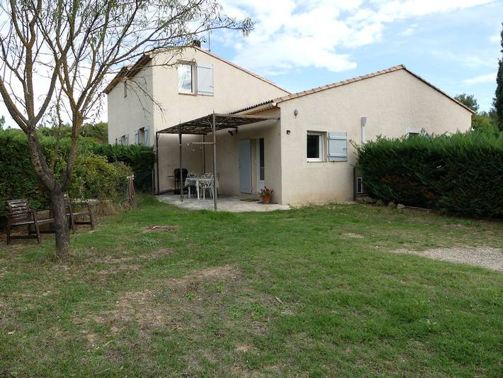 Gîte pour 4 personnes, avec terrasse à Vernègues