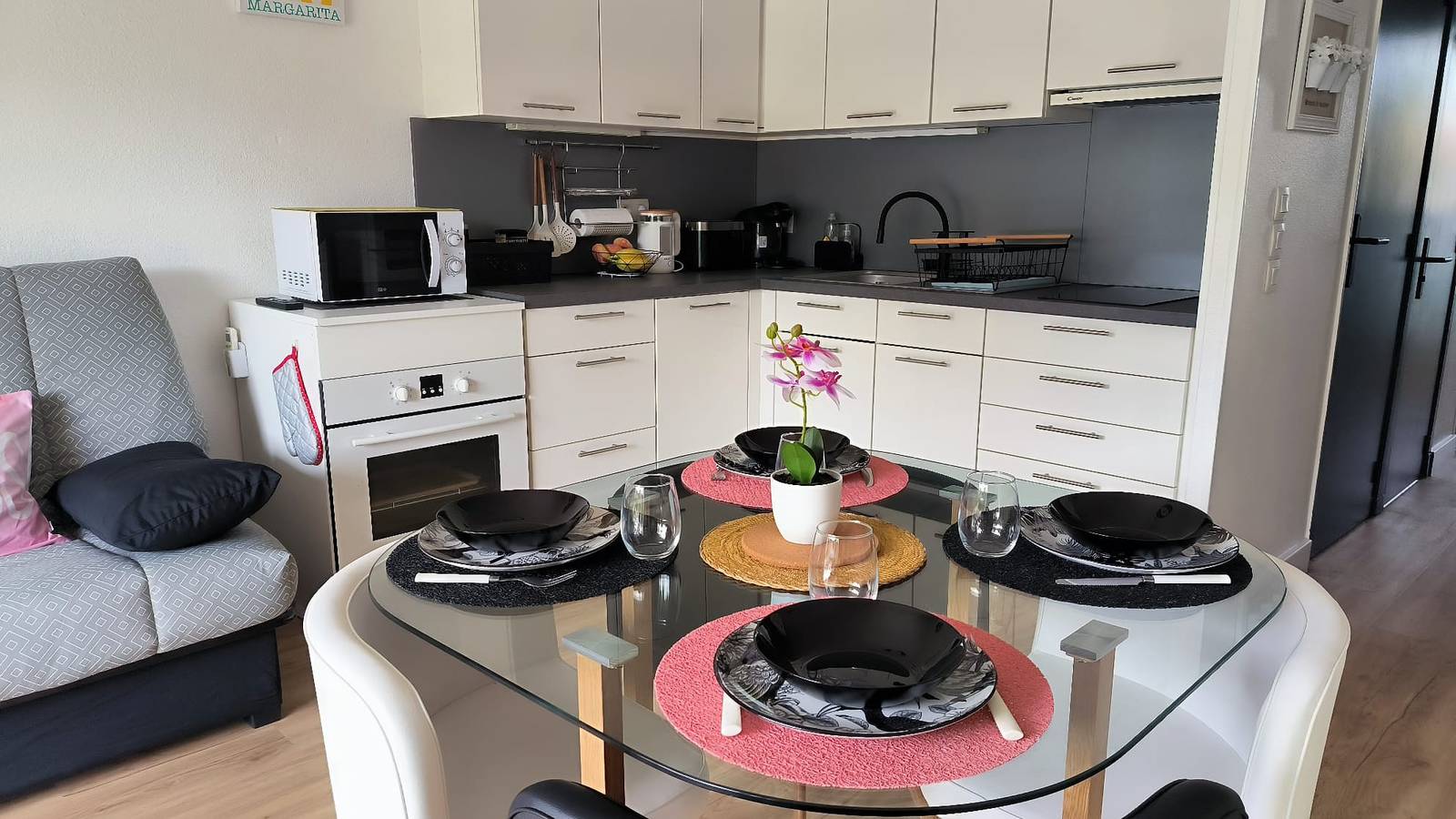 Apartamento entero, St Cyprien magnifique rez de jardin moderne et lumineux in Saint-Cyprien-Plage, Saint-Cyprien