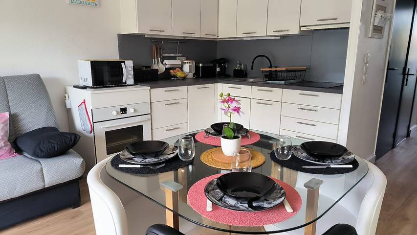 Gîte pour 4 personnes, avec jardin et terrasse, adapté aux familles dans Saint-Cyprien-Plage - 3