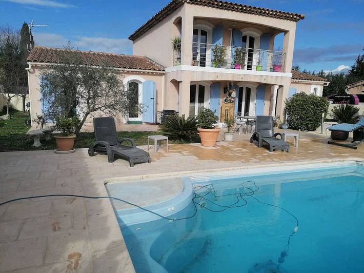 Villa pour 8 personnes, avec jardin et piscine, animaux acceptés - 1