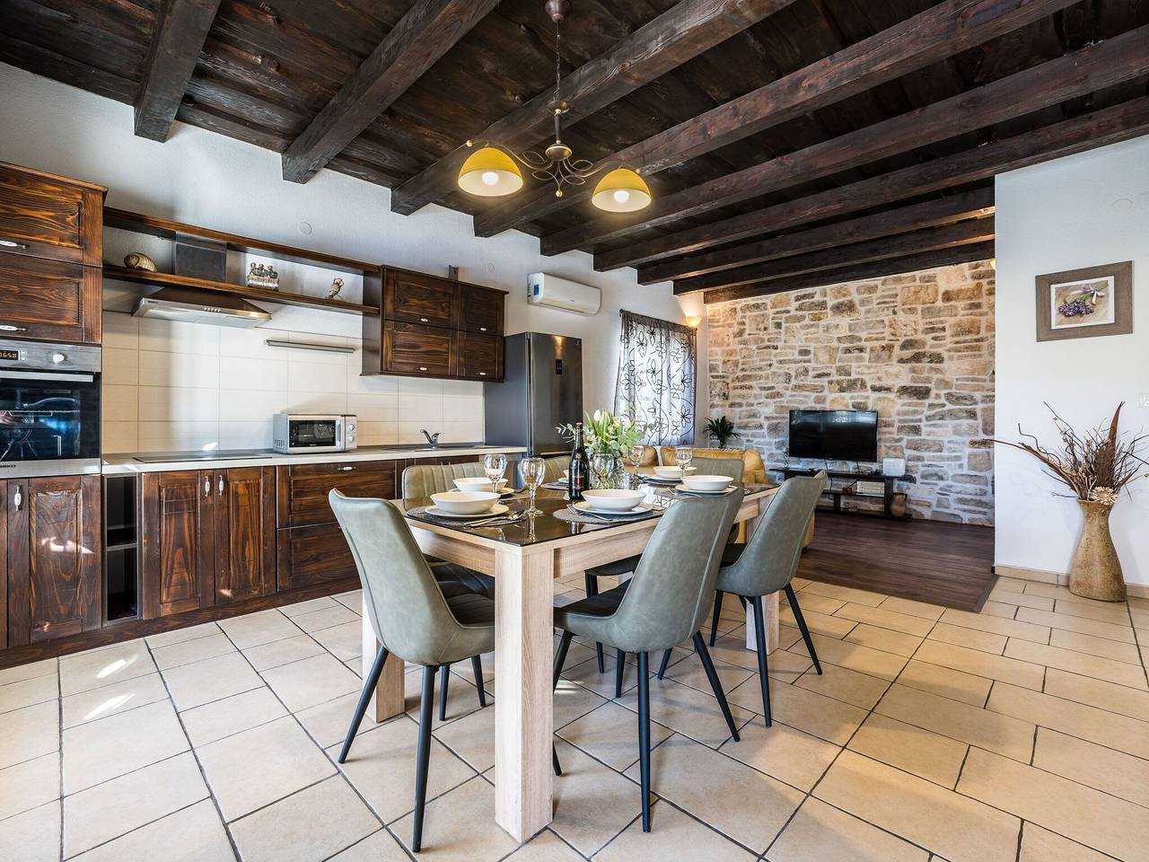 Vakantiehuis in Sukošan bij zee in Sukošan, Zadar