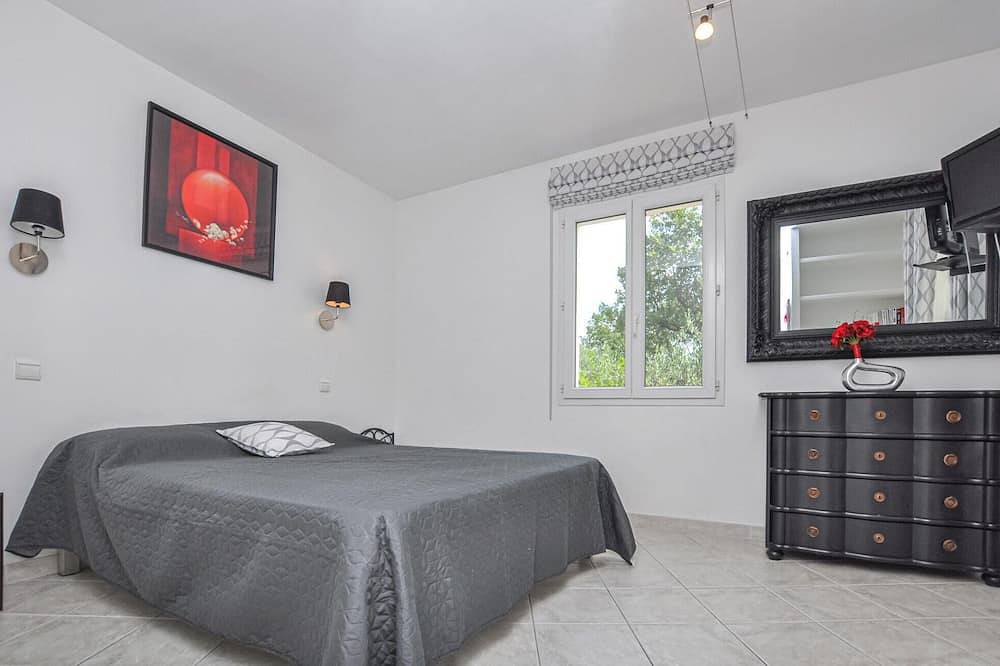 Gorgeous home in Saint-Cézaire-sur-Siag in Saint-Cézaire-sur-Siagne, Region de Cannes