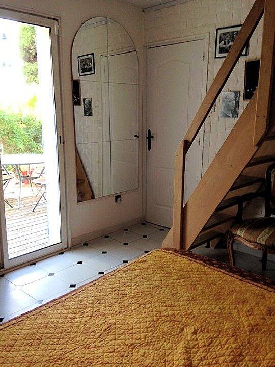 Appartement entier, Gîte : "Entre Mer et Jardin" (Ei Riazi) in Sausset-les-Pins, Région d'Istres