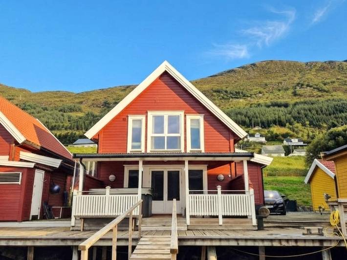 Ferienhaus für 6 Personen, mit Terrasse in Gurskøy