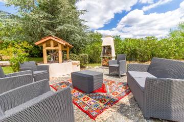 Gîte pour 10 Personnes dans Boulogne-sur-Gesse, Haute-Garonne, Photo 2