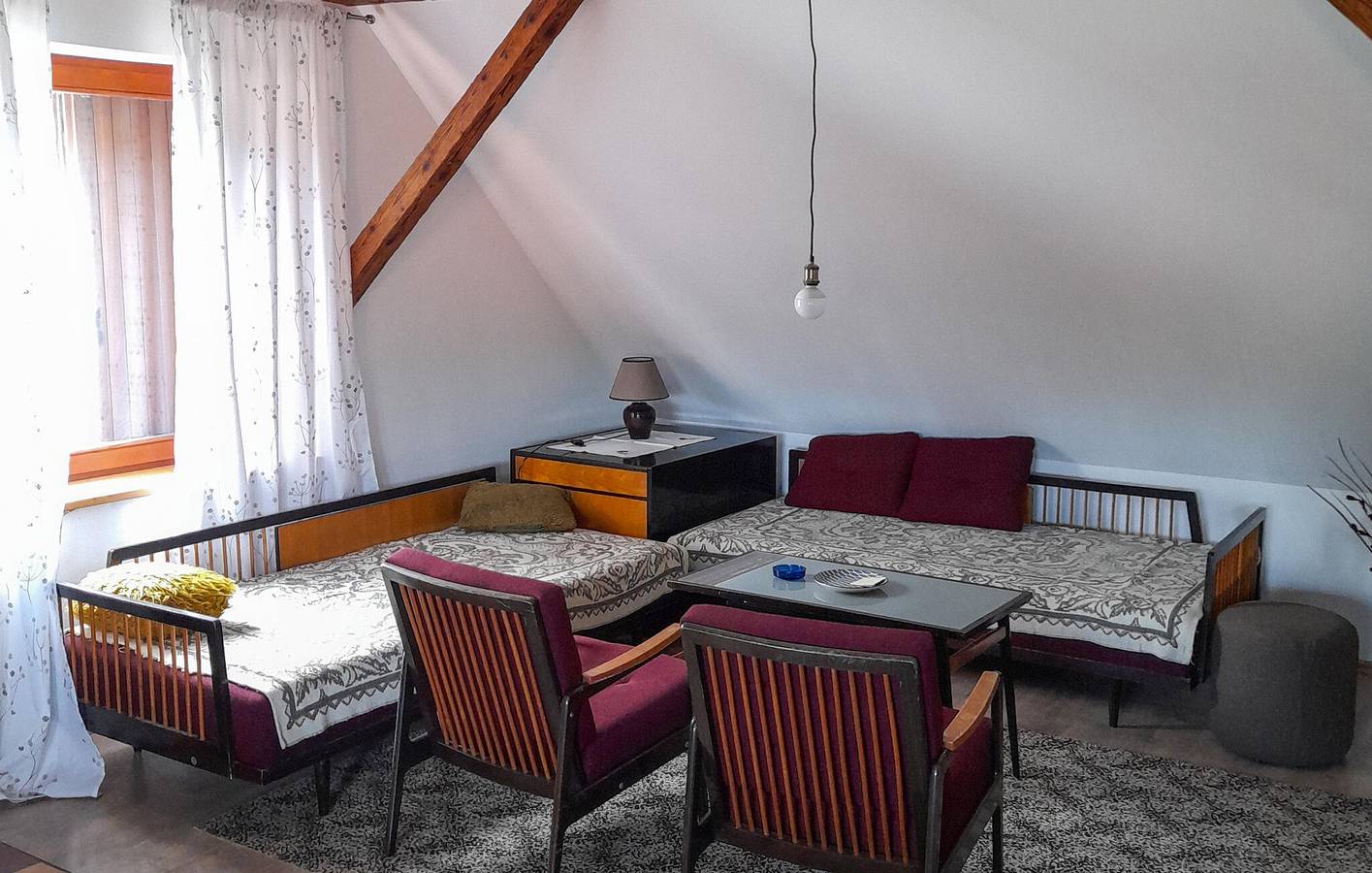 Ganze Ferienwohnung, Charmantes Apartment mit WLAN, Klimaanlage, Parkplatz und Terrasse in Delnice, Primorje-Gorski Kotar