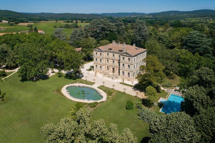 Hôtel pour 2 personnes, avec Terrasse et Jardin ainsi que Piscine et Vue