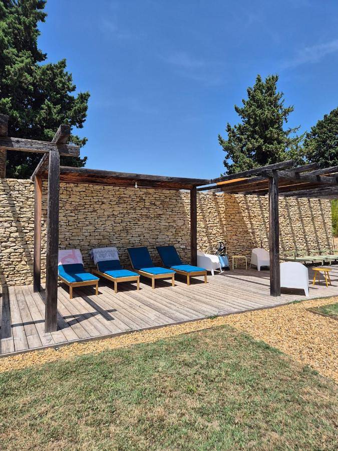 Villa pour 9 personnes, avec Terrasse et Jardin ainsi que Piscine et Vue à Velleron - 4