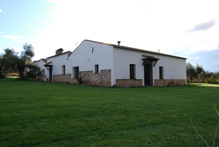 Casa rural con piscina para 16 personas, con Terraza y Jardín además de Piscina y Vistas en Zafra - Río Bodión - 2