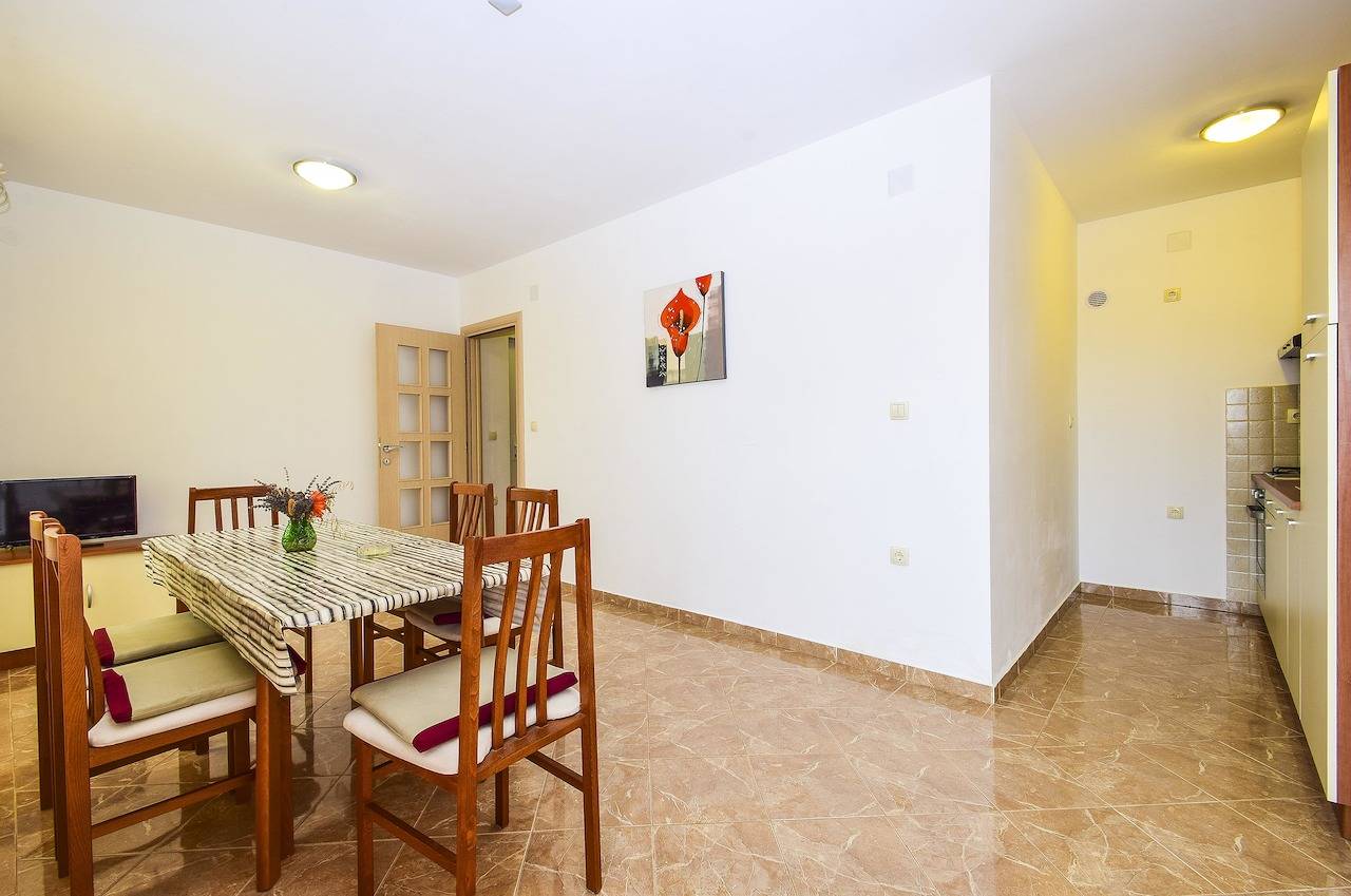 Ganze Wohnung, Ferienwohnung Komadina M73 A1 in Vlasici, Pag