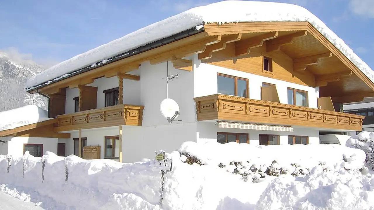 Geheel vakantieappartement, Vakantieappartement voor 2 personen met tuin in St. Johann in Tirol, Kaisergebirge