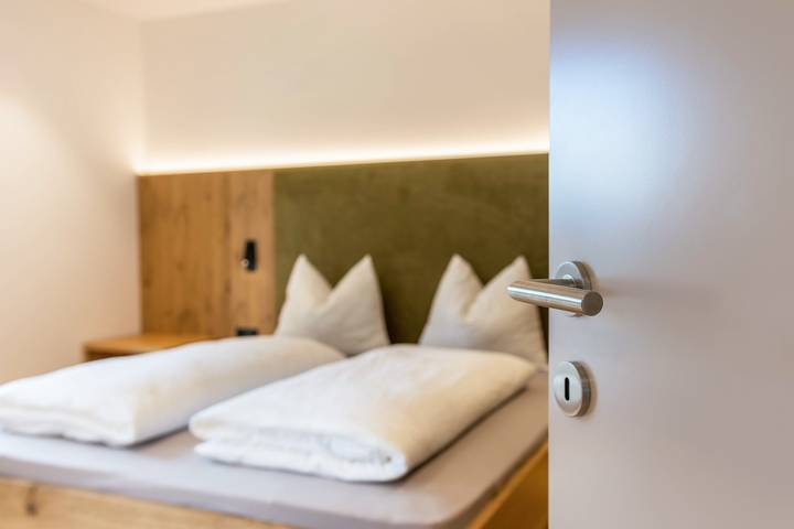 Appartamento intero, Appartamento Hofer Hof Ziel con vista sulle montagne, Wi-Fi e terrazza in Oberplars, Lagundo